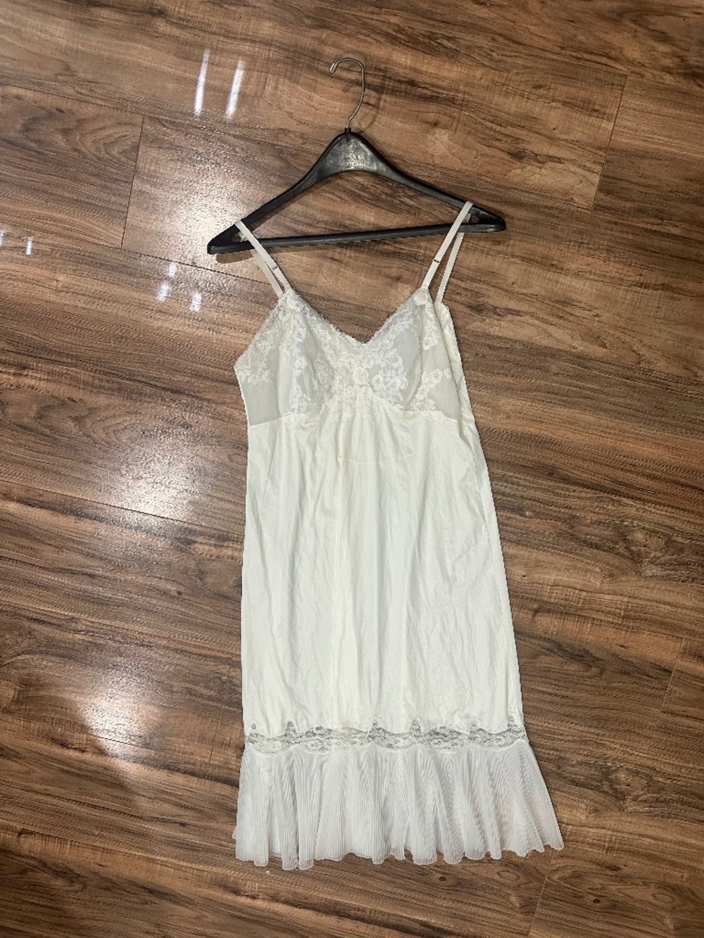 Vintage Van Raalte Slip Nightgown Accordion Hem White Nylon Full Slip Lace